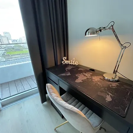 Florence At Sea, Luxe 3 Slpk App Met Zonnig Terras, Gratis Parking * 오스텐드