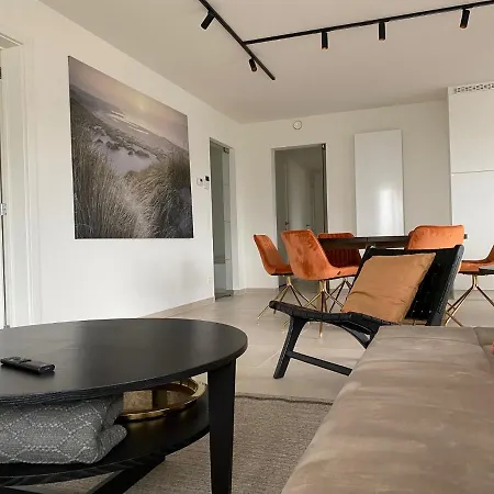 Florence At Sea, Luxe 3 Slpk App Met Zonnig Terras, Gratis Parking 아파트